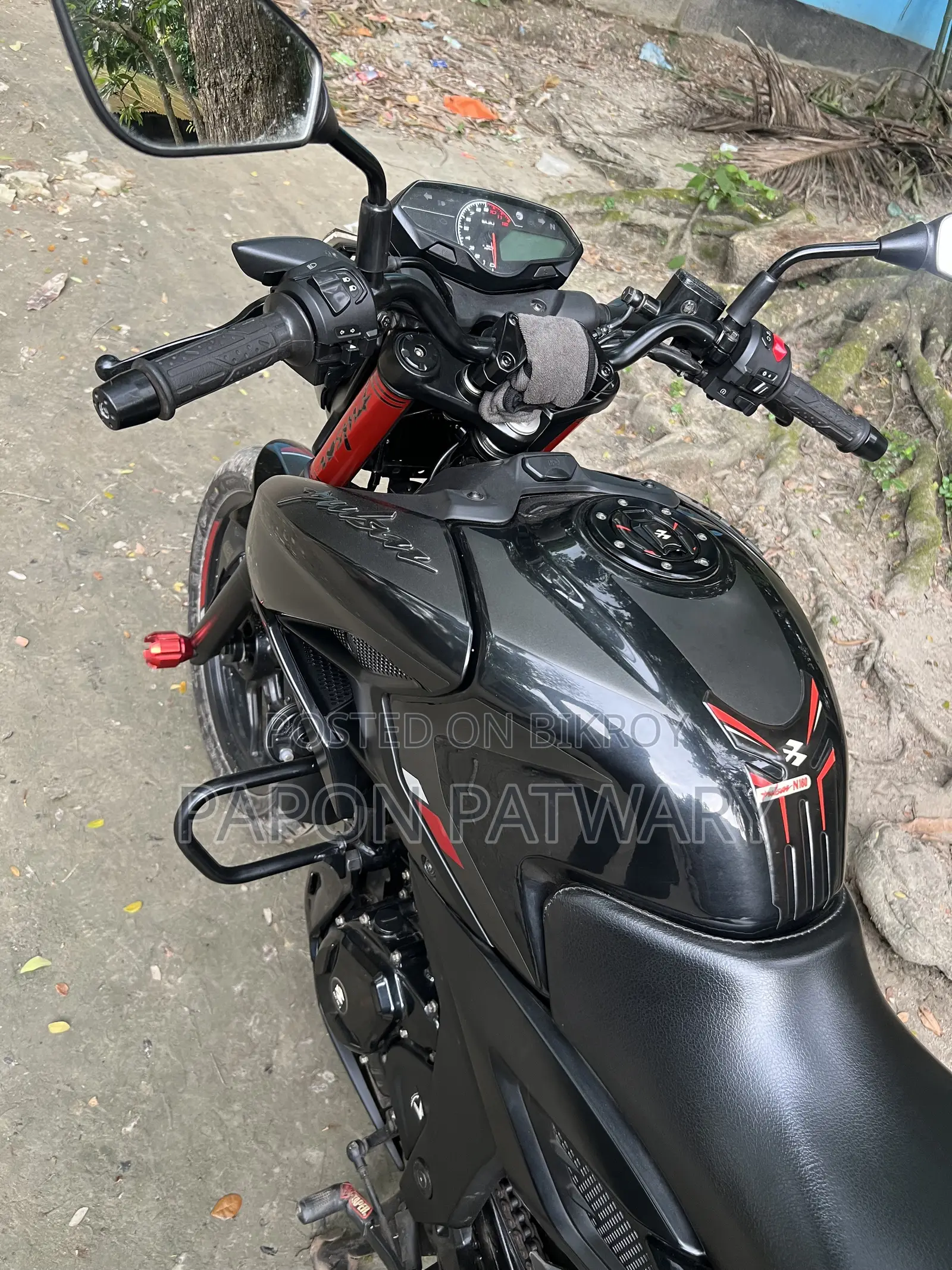 বাজাজ পালসার এন১৬০ ২০২৫ ব্ল্যাক