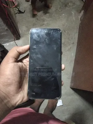 Infinix 128 GB