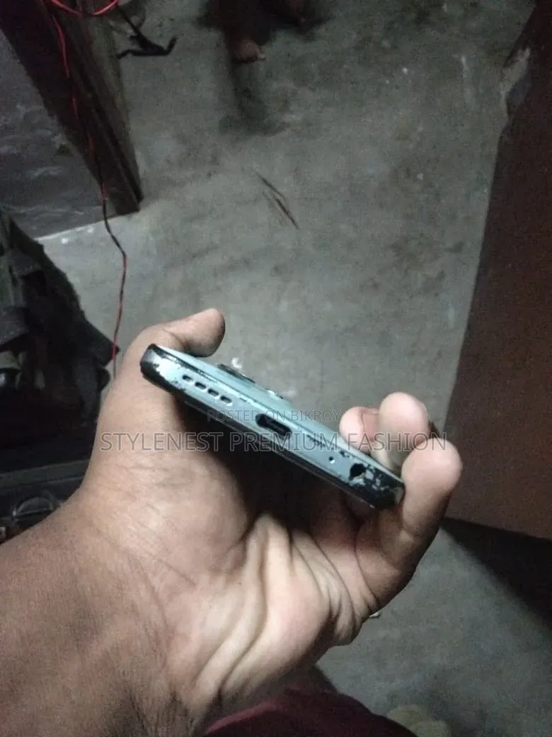 Infinix 128 GB