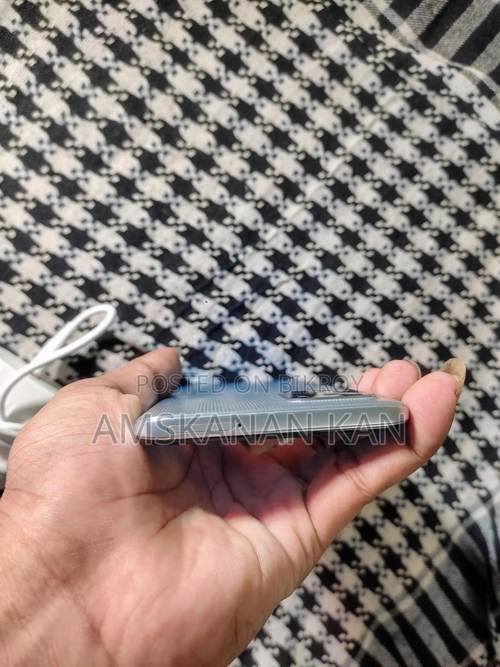 Vivo Y15s 32 GB