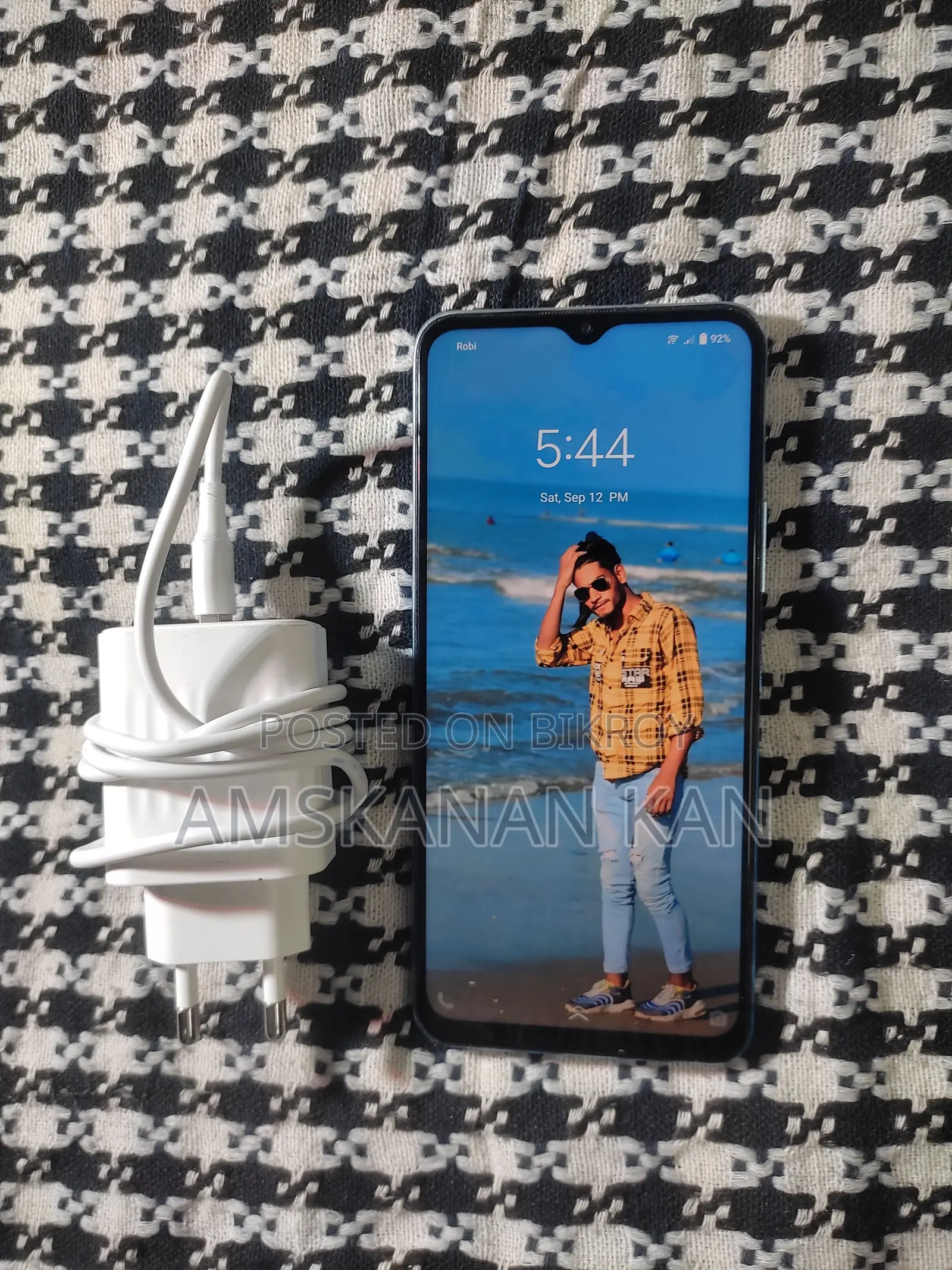 Vivo Y15s 32 GB