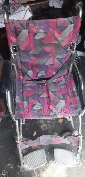 Aluminum Folding Wheelchair Brand: Phoenix