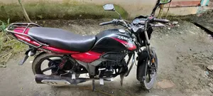 মোটরসাইকেল ২০২১ কালো