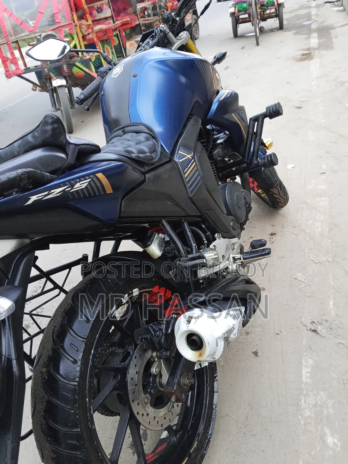 ইয়ামাহা এফজেডএস ভি২ ২০২২ নীল
