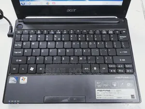 Laptop Acer Aspire 1 2GB Intel Atom HDD 320GB