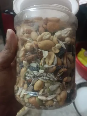 প্রিমিয়ার মিক্স নাট দশ প্রকার বাদাম