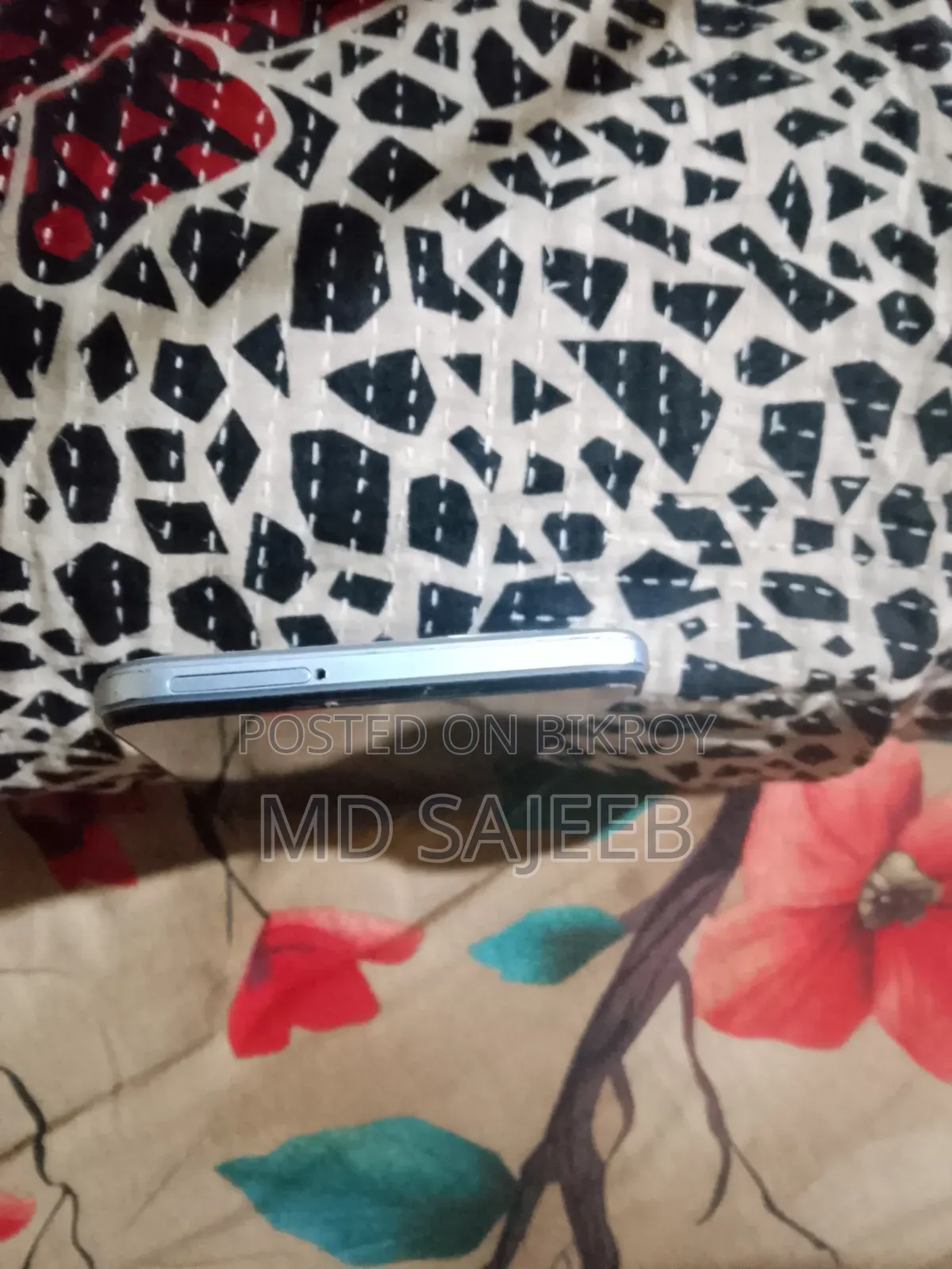 Vivo Y21 64 GB White
