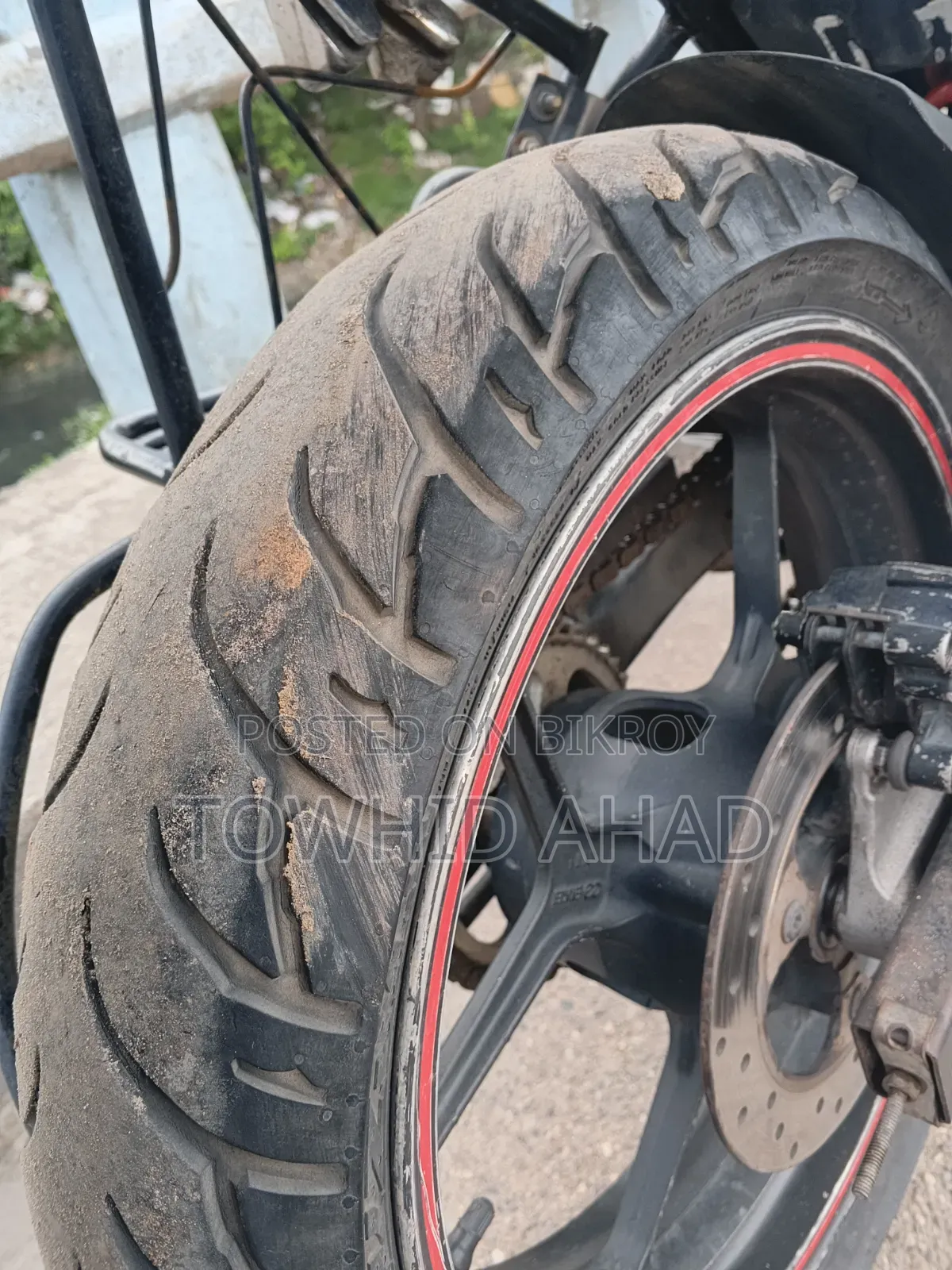 সুজুকি জিক্সার ২০১৭ কালো