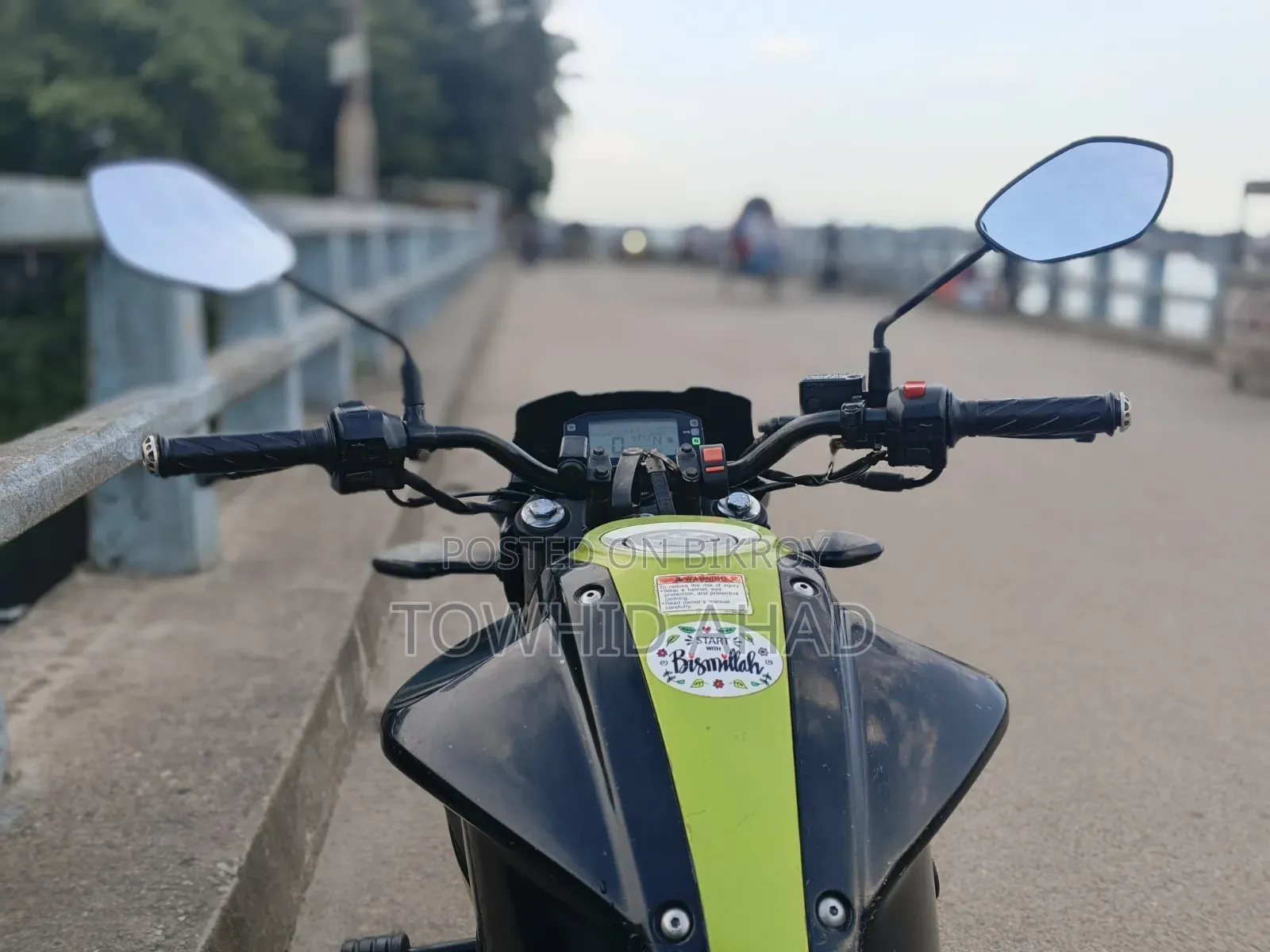 সুজুকি জিক্সার ২০১৭ কালো