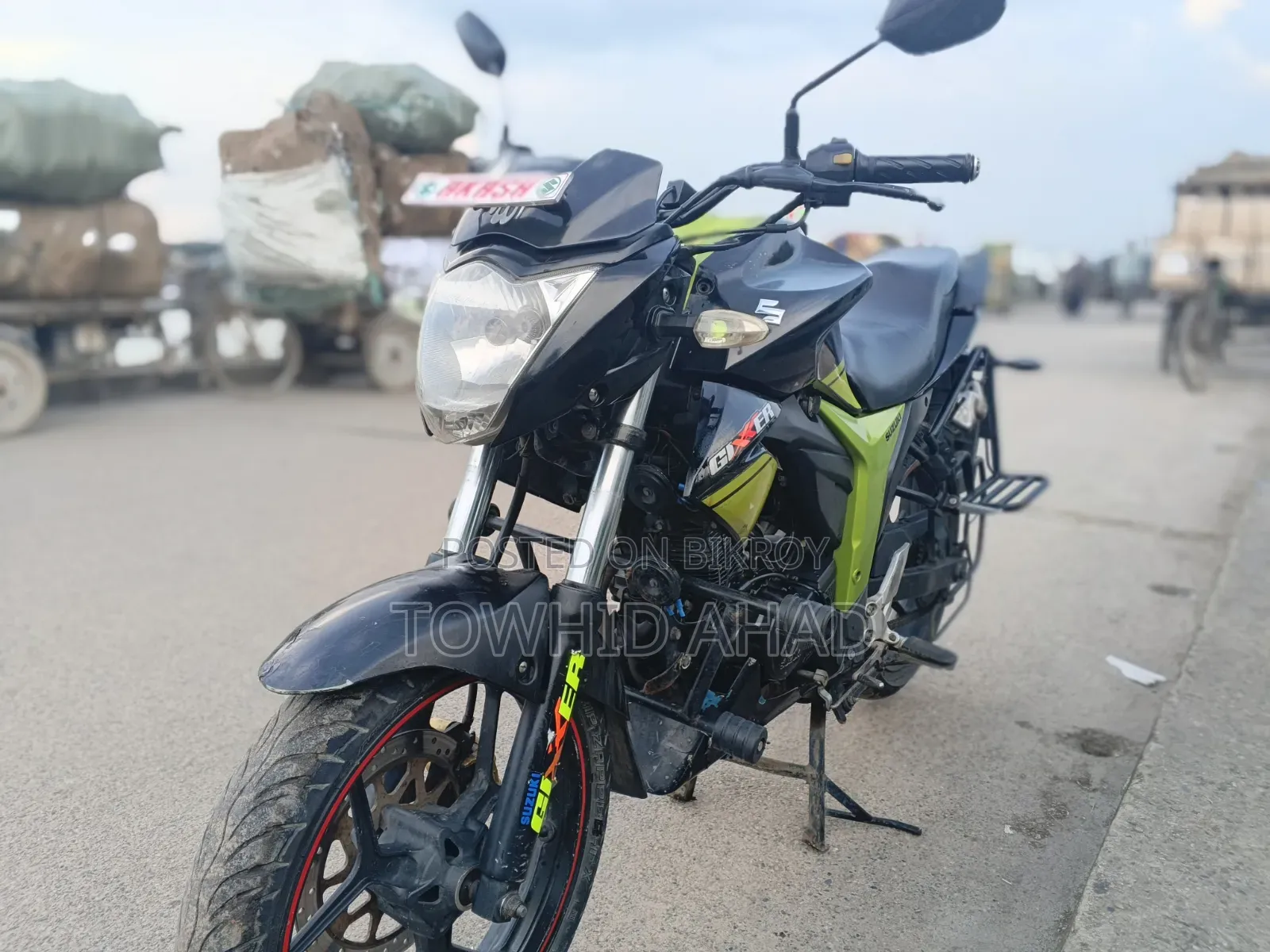 সুজুকি জিক্সার ২০১৭ কালো