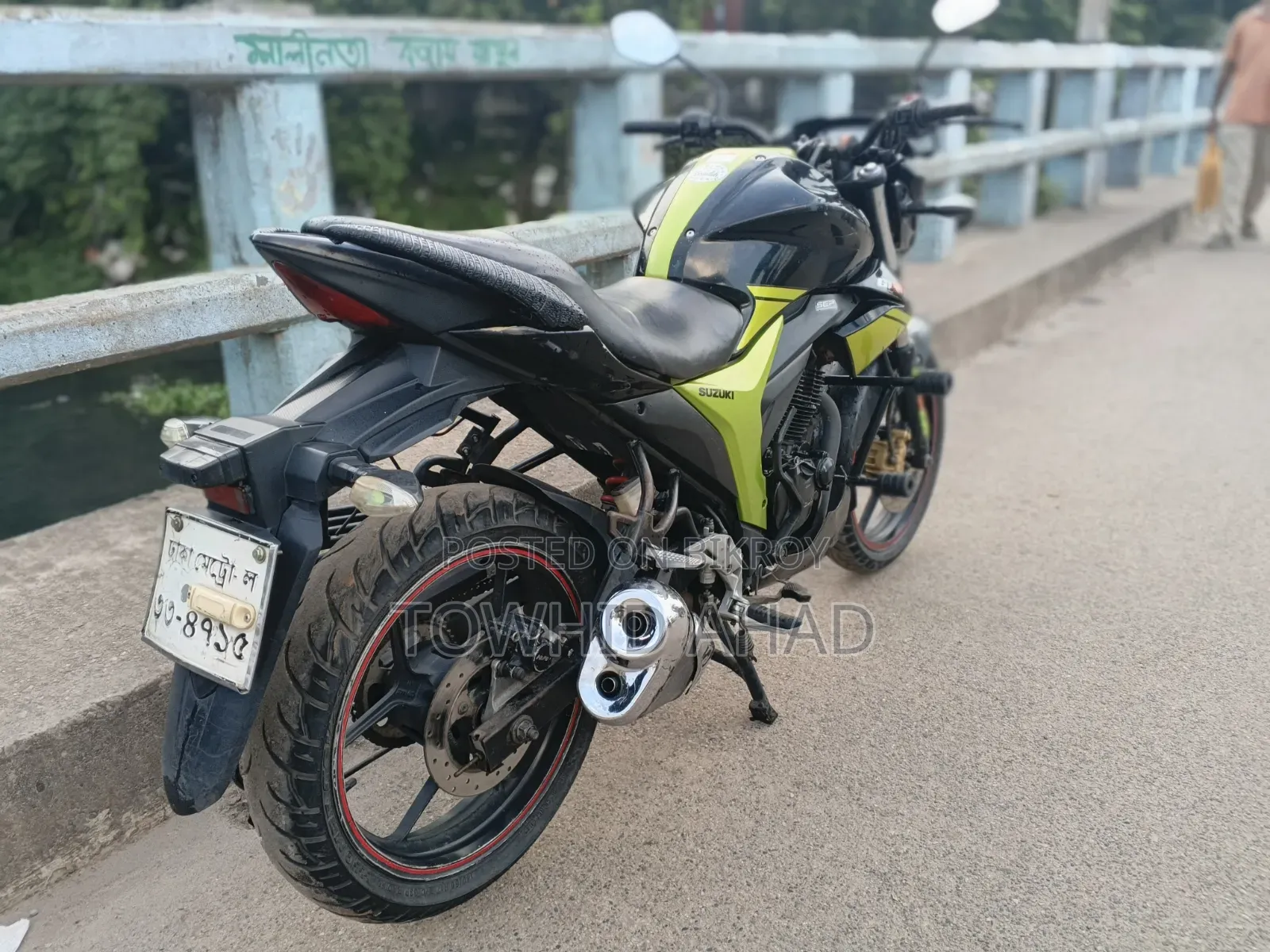 সুজুকি জিক্সার ২০১৭ কালো
