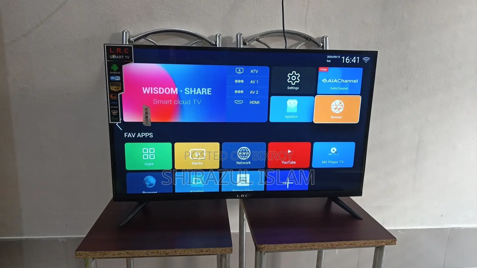 L.R.C Frameless Android Smart TV