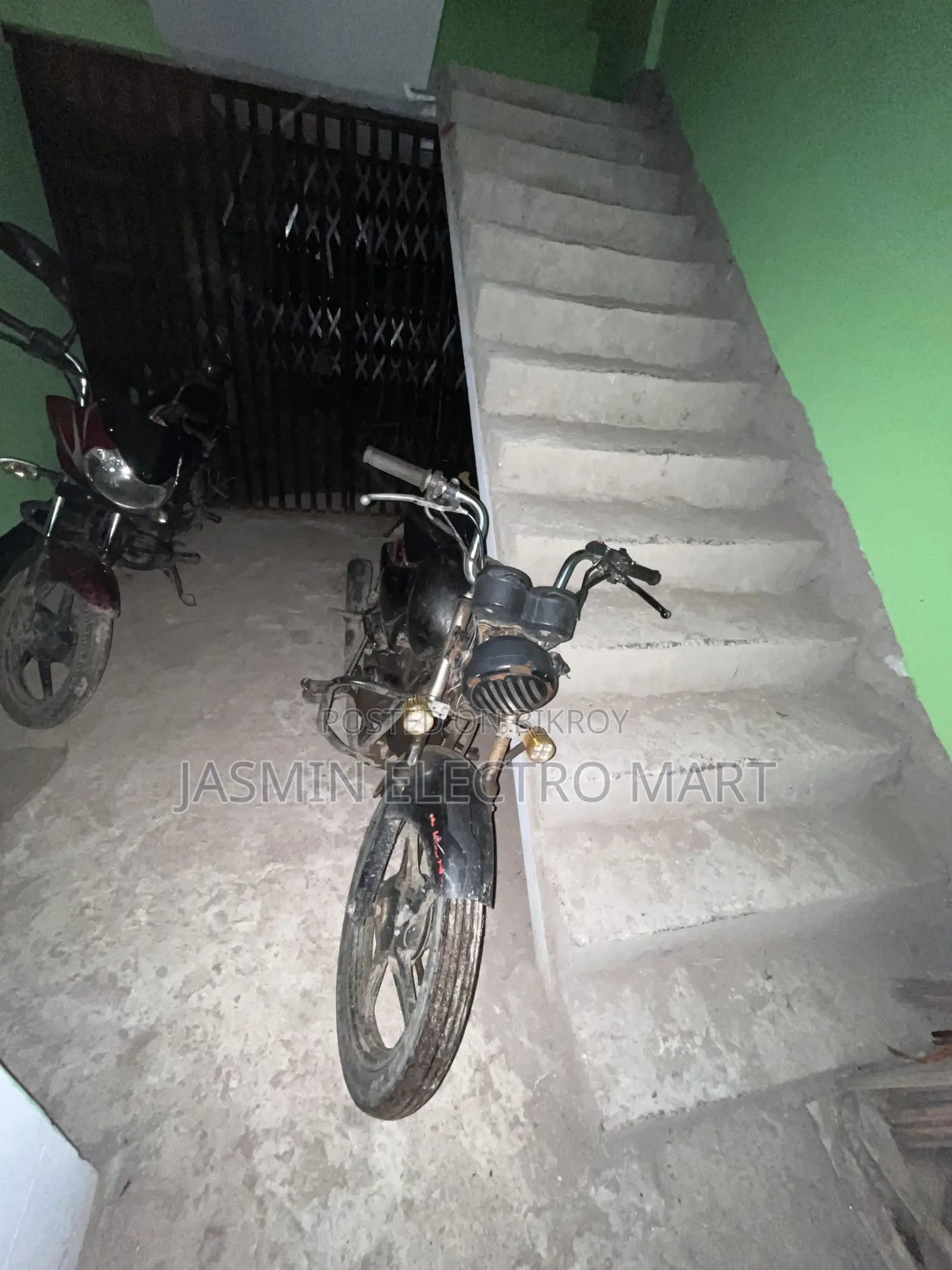 হিরো ইকো ১০০ ২০১৮ কালো