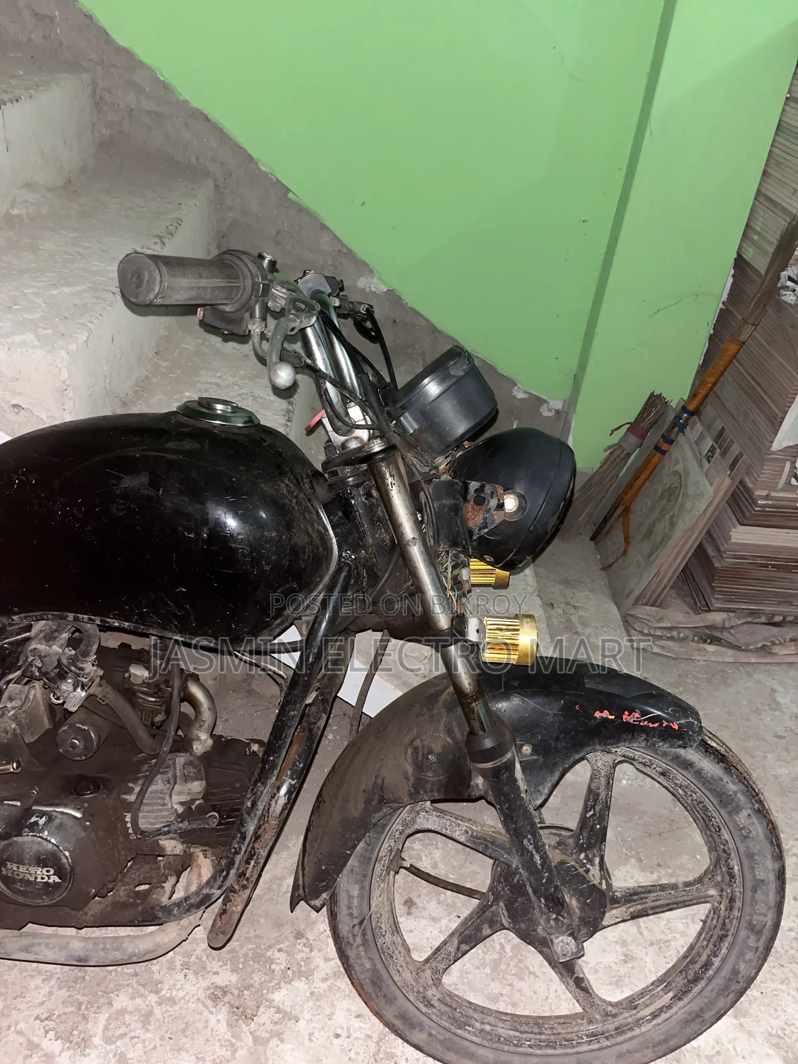 হিরো ইকো ১০০ ২০১৮ কালো