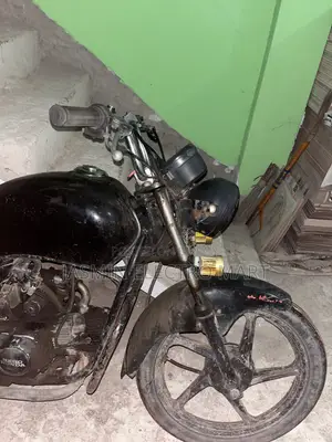 হিরো ইকো ১০০ ২০১৮ কালো