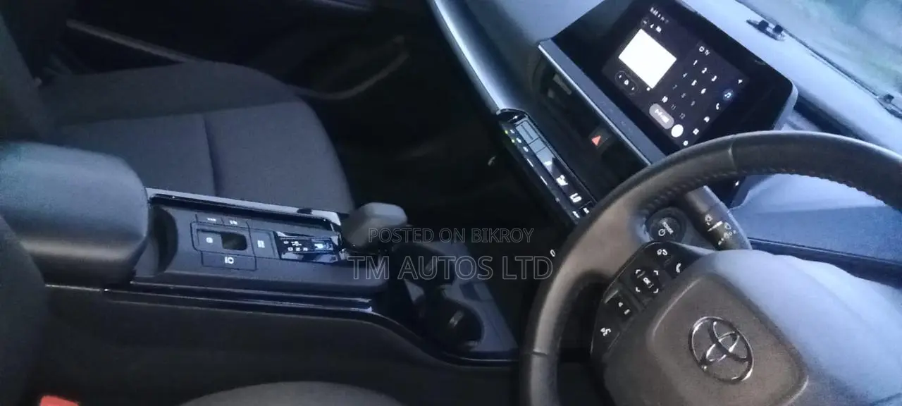 Toyota Prius ২০২৩ কালো