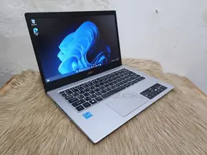 Laptop Acer 3GB Intel SSD 256GB