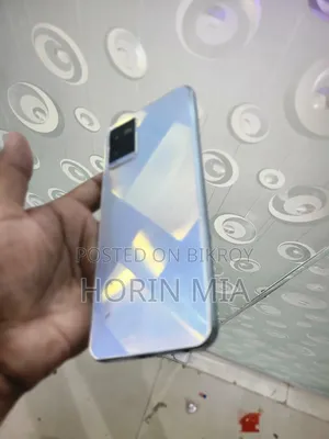 Vivo Y21 64 GB White
