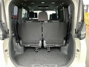 Toyota Voxy Hybrid S-Z 2WD 7-Seater 2023 Pearl