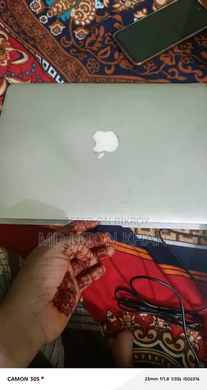 ল্যাপটপ অ্যাপল ম্যাকবুক ২০১৫ ৮জিবি ইন্টেল কোর আই৫ এসএসডি ২৫৬জিবি