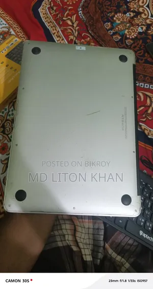 ল্যাপটপ অ্যাপল ম্যাকবুক ২০১৫ ৮জিবি ইন্টেল কোর আই৫ এসএসডি ২৫৬জিবি