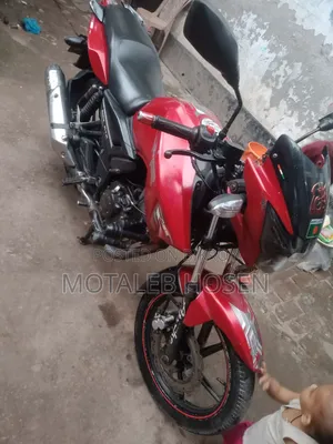 টিভিএস ২০১৫ রেড