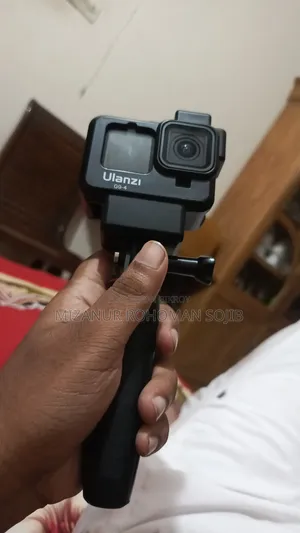 গো প্রো ১২ জরুরি বিক্রি