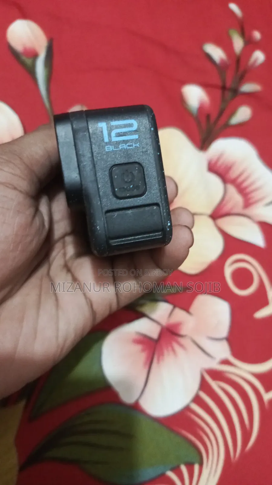 গো প্রো ১২ জরুরি বিক্রি