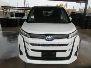 Toyota Noah 2022 Pearl