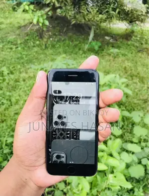 Apple iPhone 7 32 GB Black