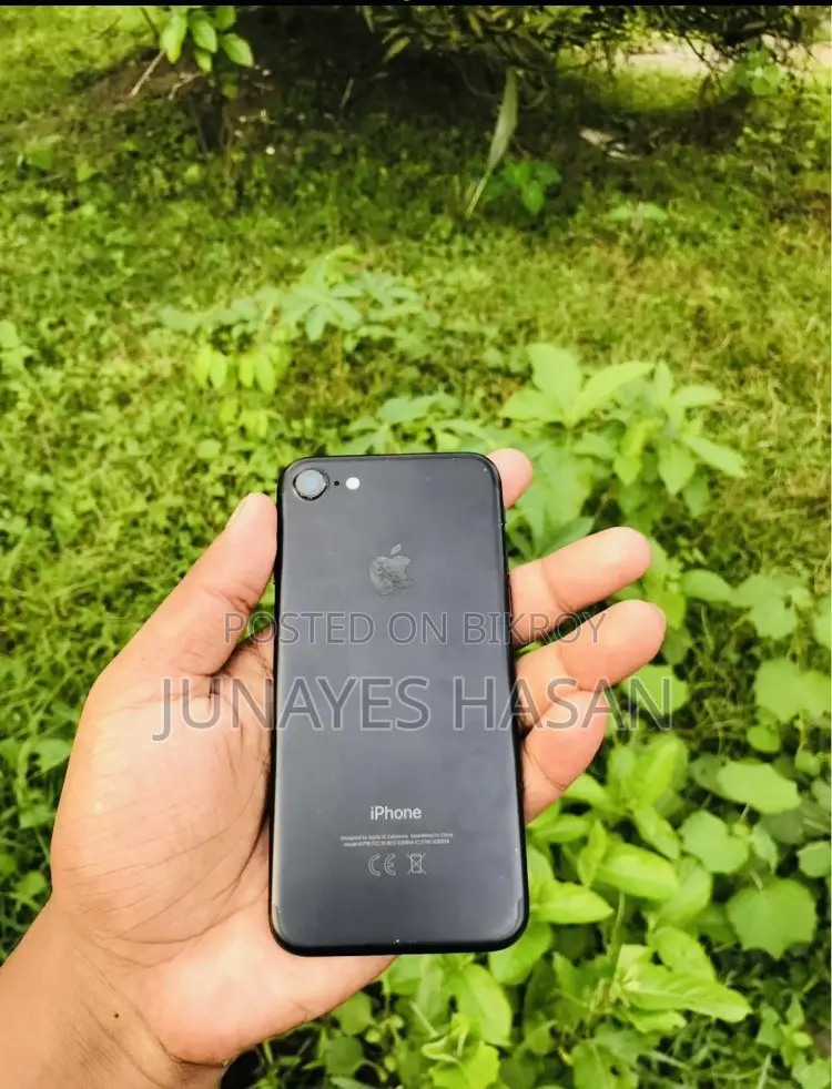 Apple iPhone 7 32 GB Black