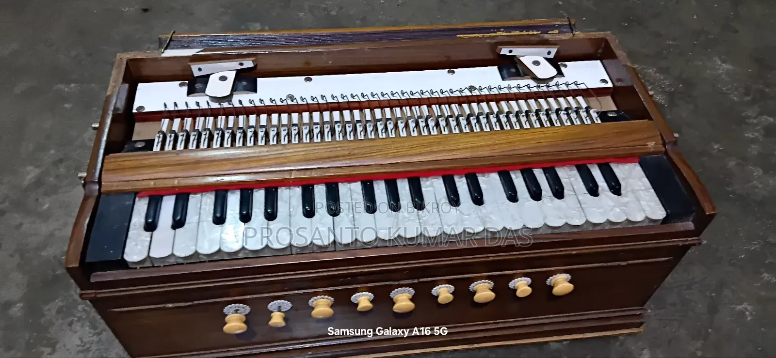 Harmonium Sell