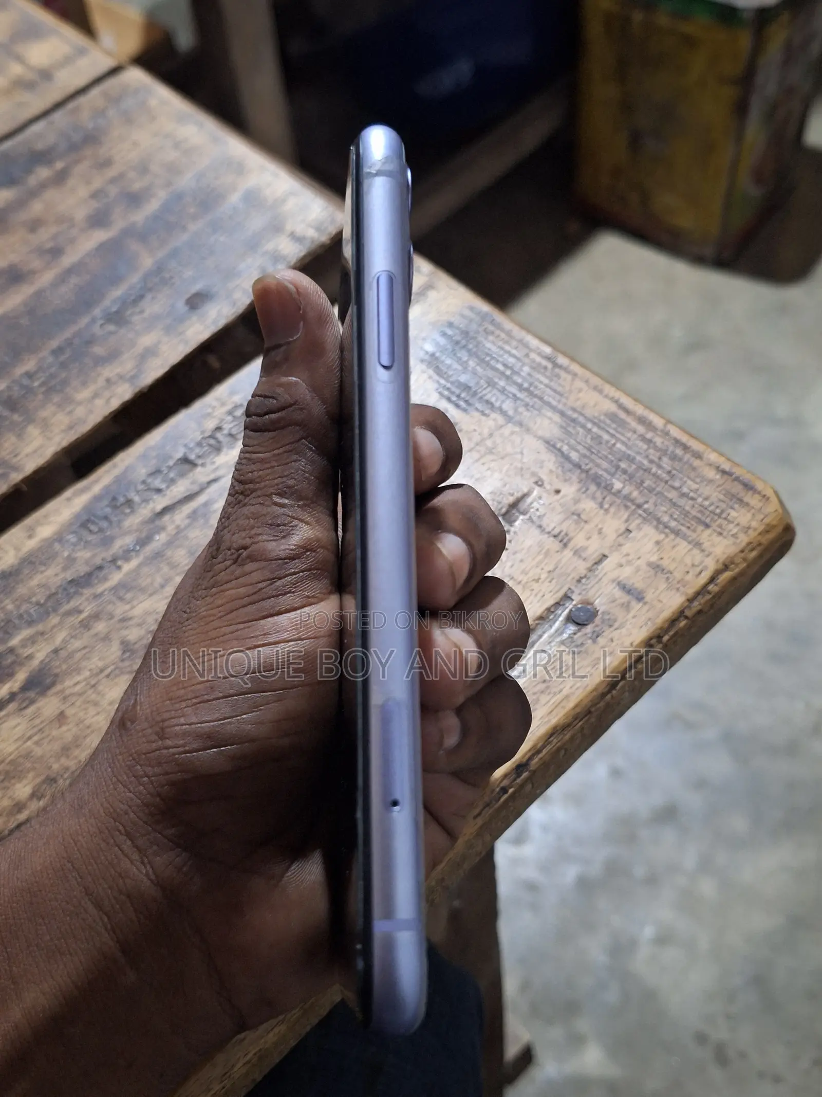 অ্যাপল আইফোন ১১ ১২৮ জিবি পার্পল