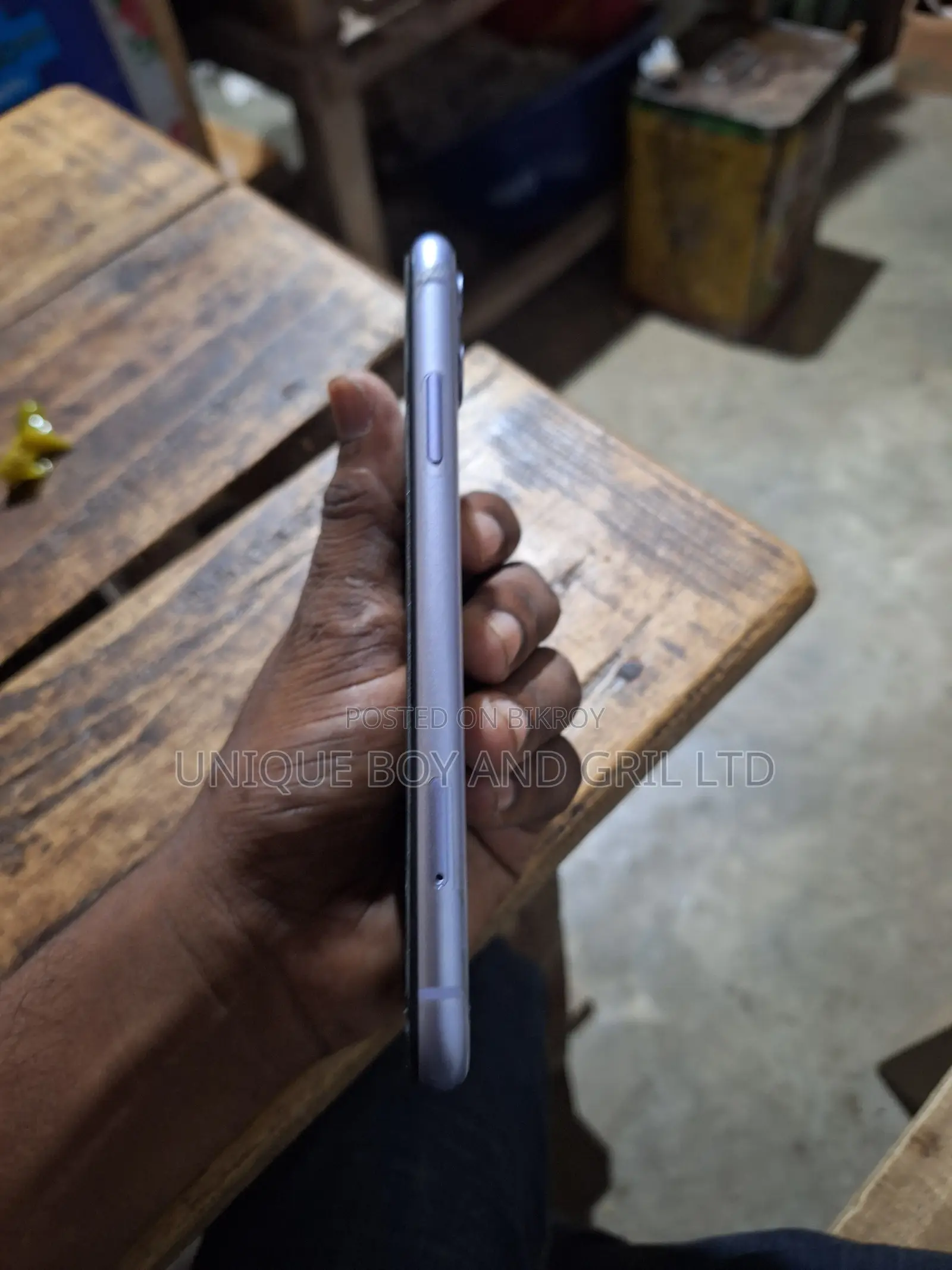 অ্যাপল আইফোন ১১ ১২৮ জিবি পার্পল