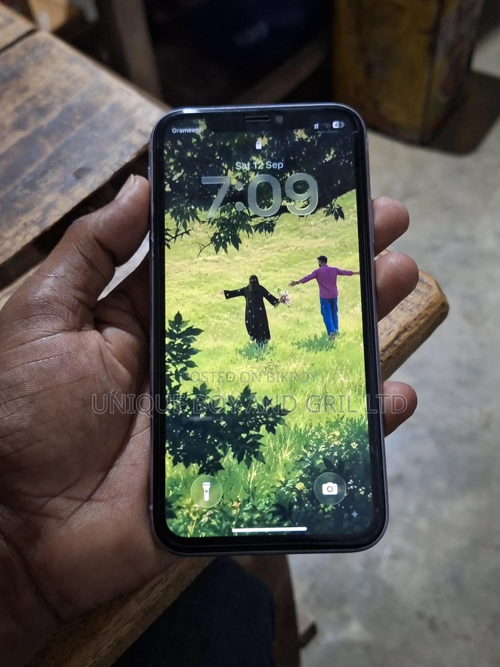 অ্যাপল আইফোন ১১ ১২৮ জিবি পার্পল