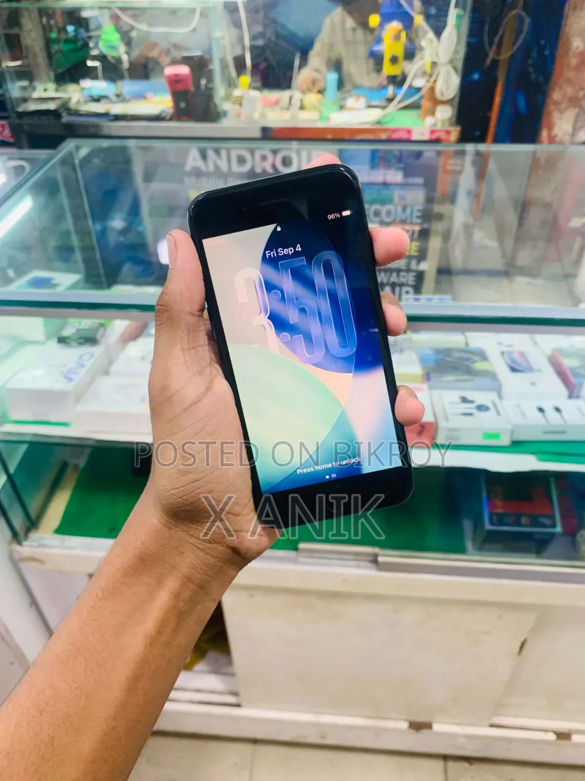 অ্যাপল আইফোন এসই (২০২০) ৬৪ জিবি ব্ল্যাক