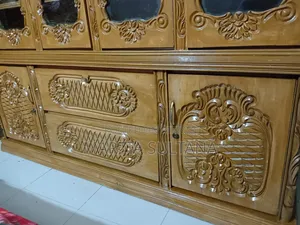 ওয়াল কেবিনেট