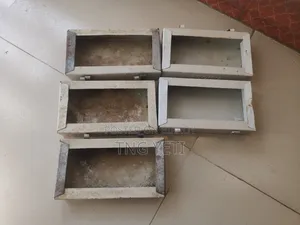 পাখির খাবার পট