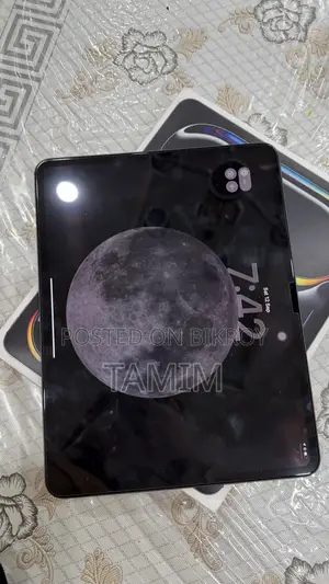 অ্যাপল আইপ্যাড প্রো ১৩ (২০২৫) ২৫৬ জিবি ব্ল্যাক