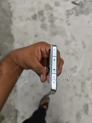 সিয়াওমি ১৩ ২৫৬ জিবি হোয়াইট
