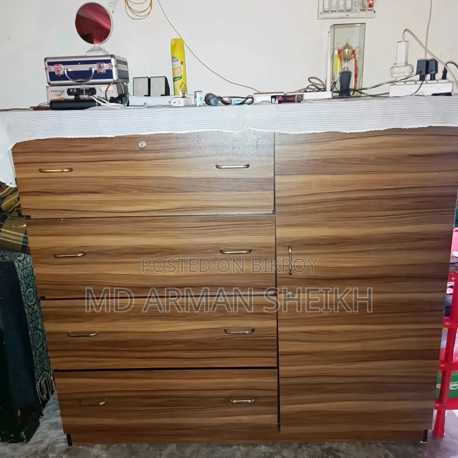 Wardrobe Sell