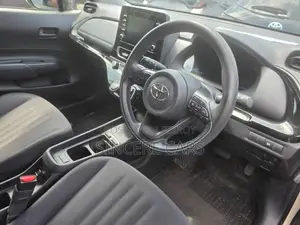 Toyota Aqua 2021 Beige