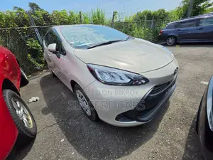 Toyota Aqua 2021 Beige