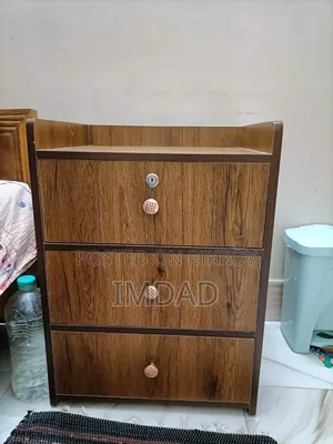 বেড সাইড টেবিল