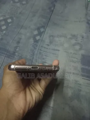স্যামসাং গ্যালাক্সি এস২১ ৫জি ২৫৬ জিবি বেগুনি