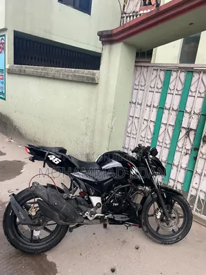 টিভিএস আপাচি আরটিআর ১৬০ ৪ভি ২০২২ কালো