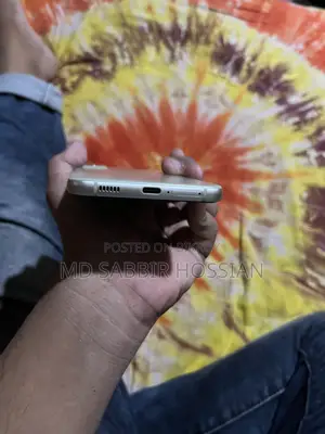 স্যামসাং গ্যালাক্সি এস২১ ৫জি ১২৮ জিবি কালো