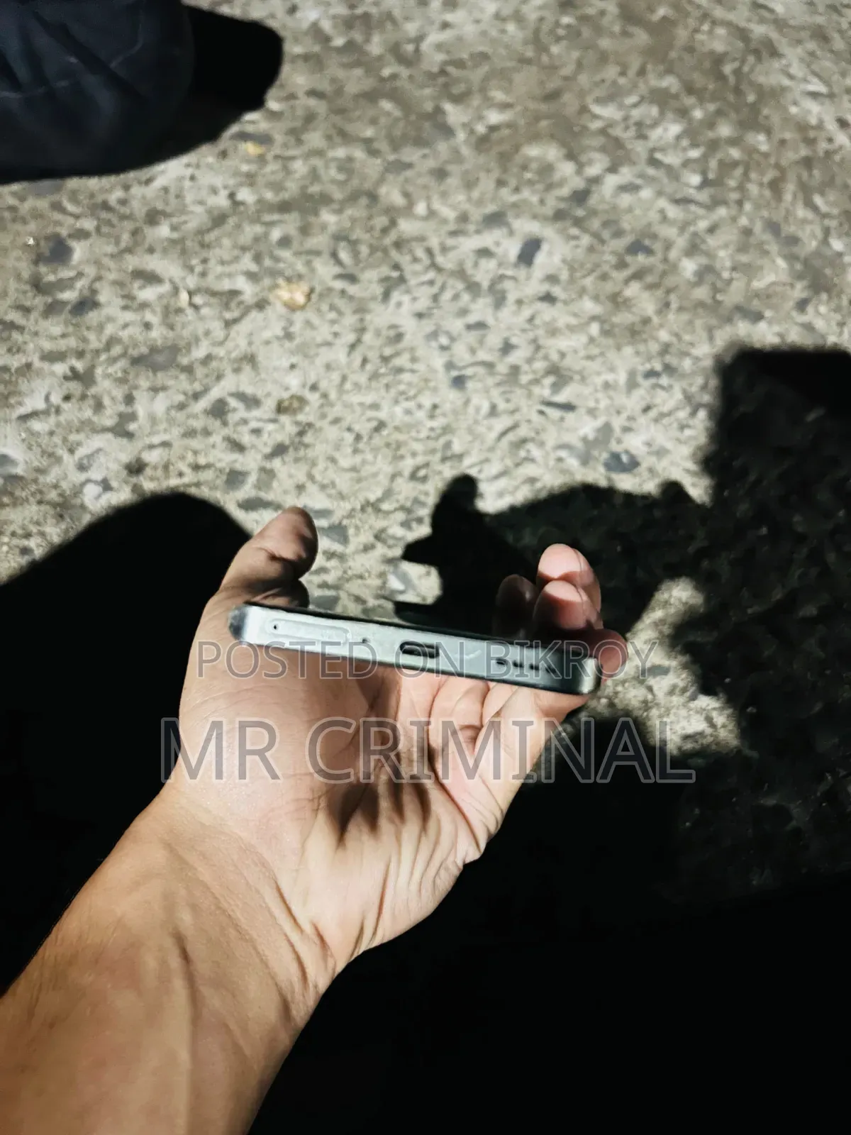 নতুন রিয়েলমি জিটি ৬ ৫১২ জিবি গ্রাফাইট