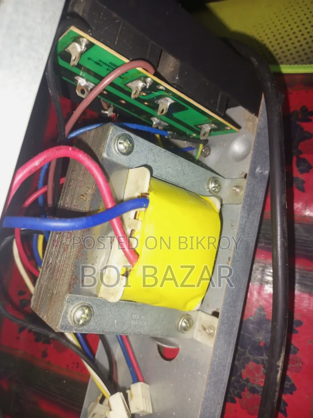 650va UPS, Old UPS steel body 2 circuits broken