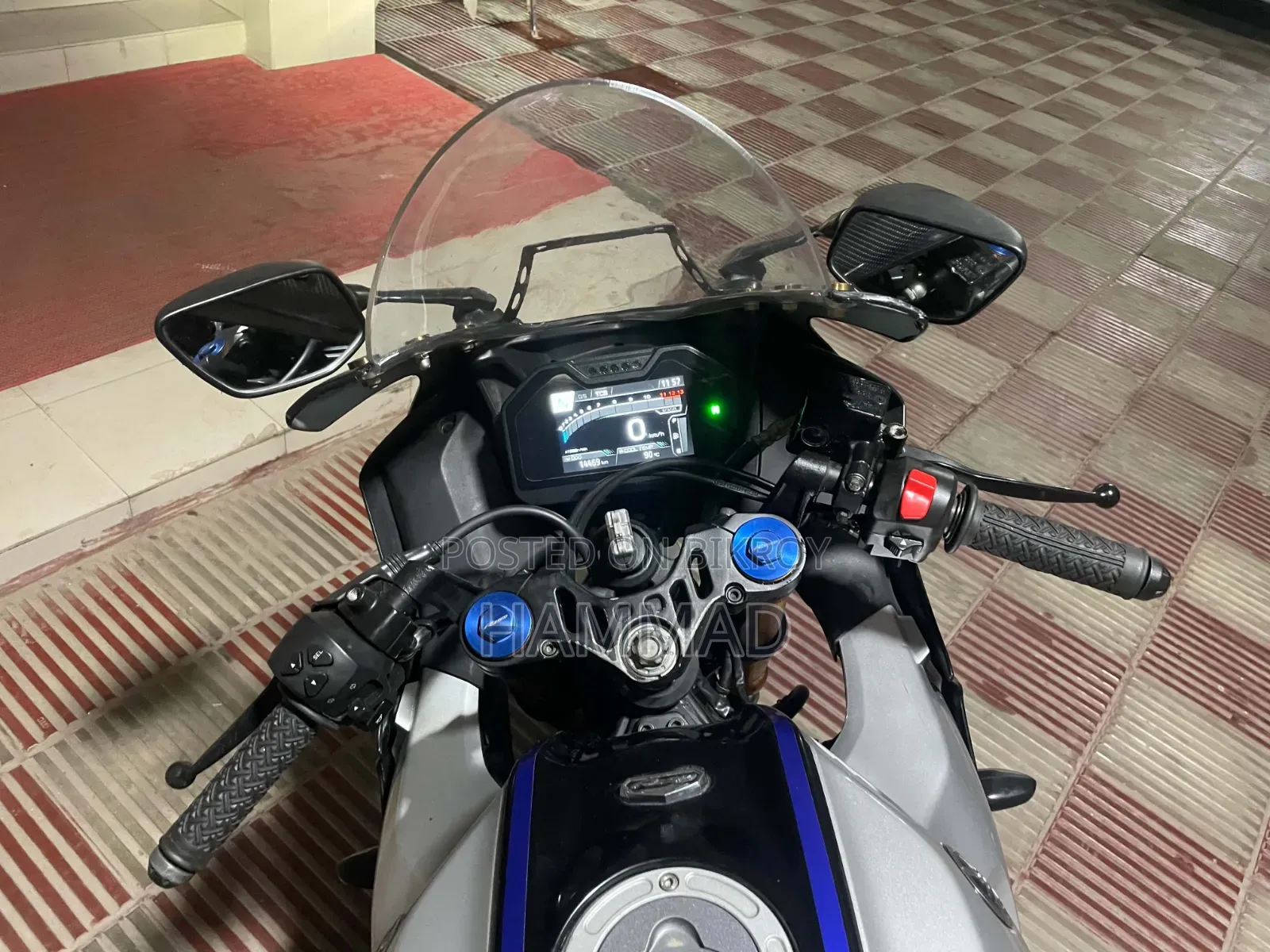 নিউ ইয়ামাহা আর১৫এম ২০২৩ সিলভার